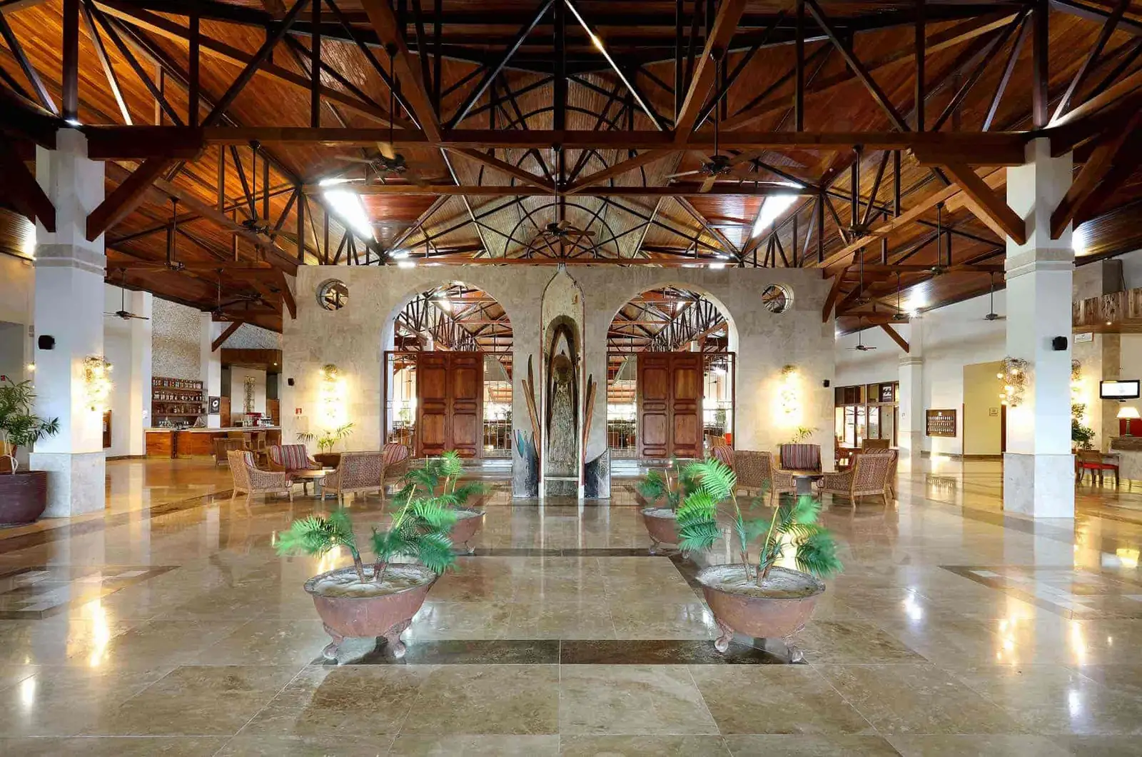 grand-palladium-imbassai-resort-spa-lobby-1.jpg